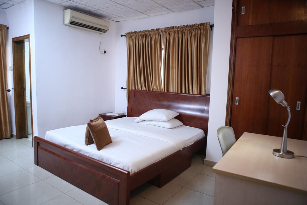 The Habitat Suites International Lagos Szoba fotó
