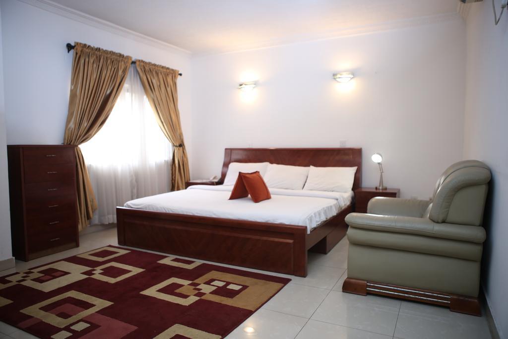 The Habitat Suites International Lagos Szoba fotó