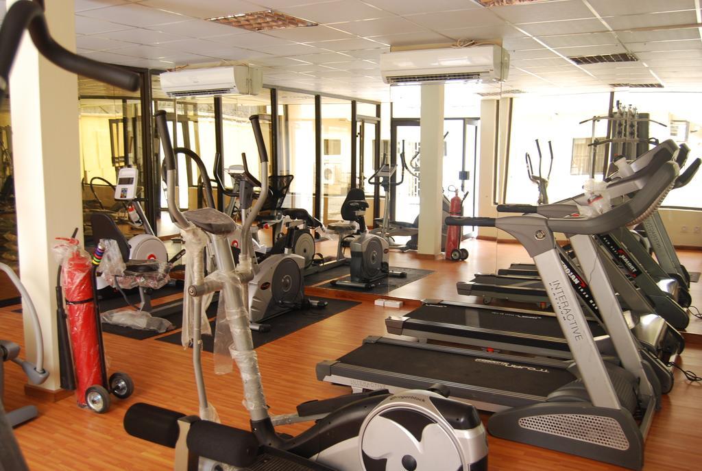 The Habitat Suites International Lagos Kültér fotó