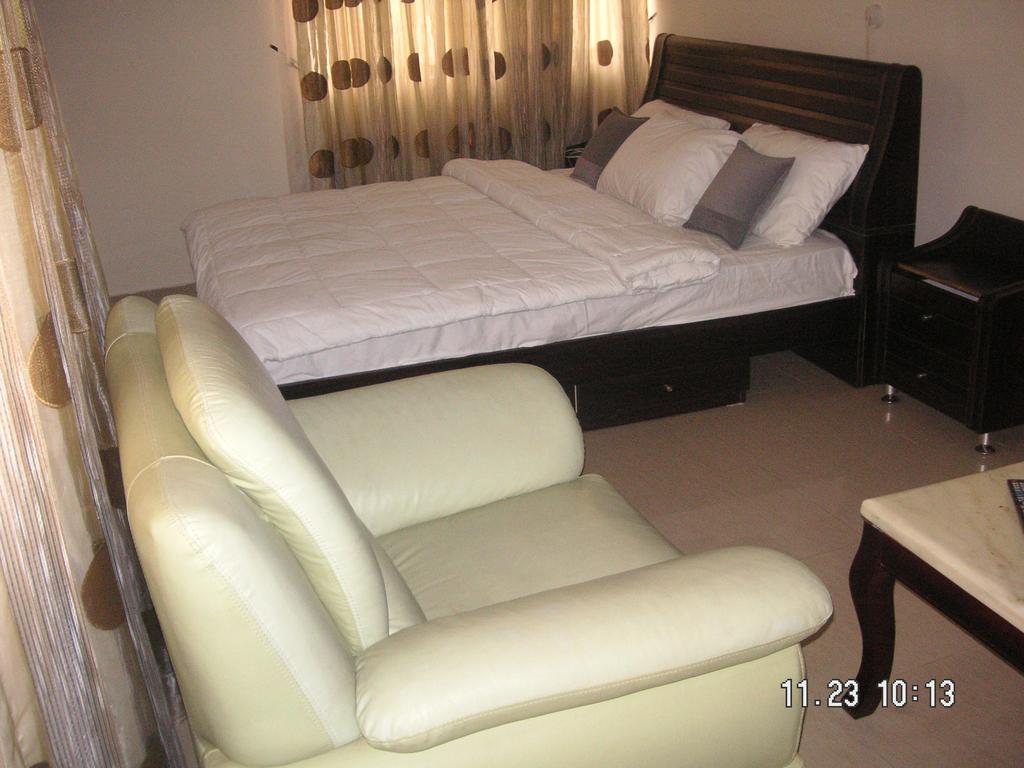 The Habitat Suites International Lagos Szoba fotó
