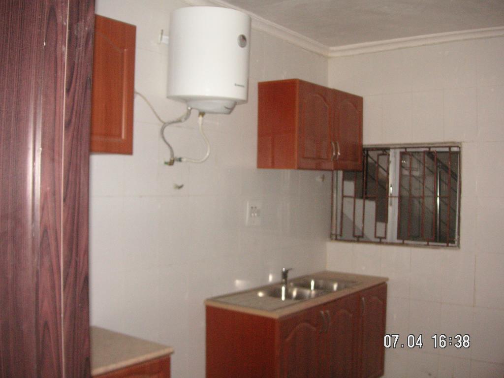 The Habitat Suites International Lagos Szoba fotó