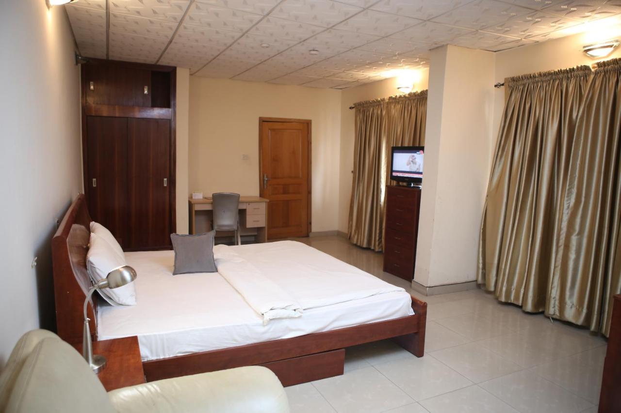 The Habitat Suites International Lagos Kültér fotó