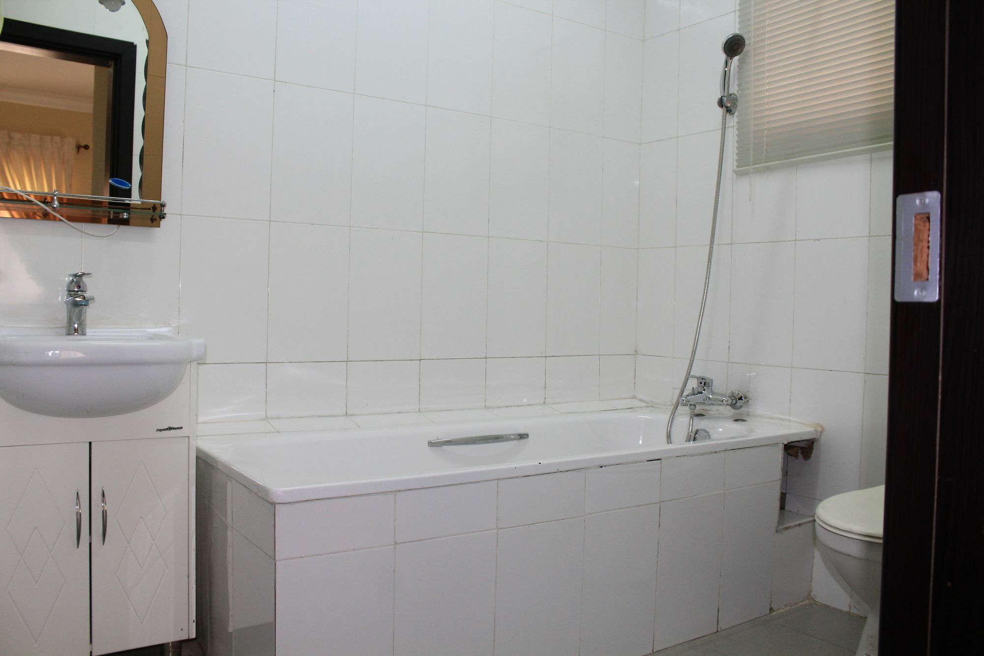 The Habitat Suites International Lagos Kültér fotó