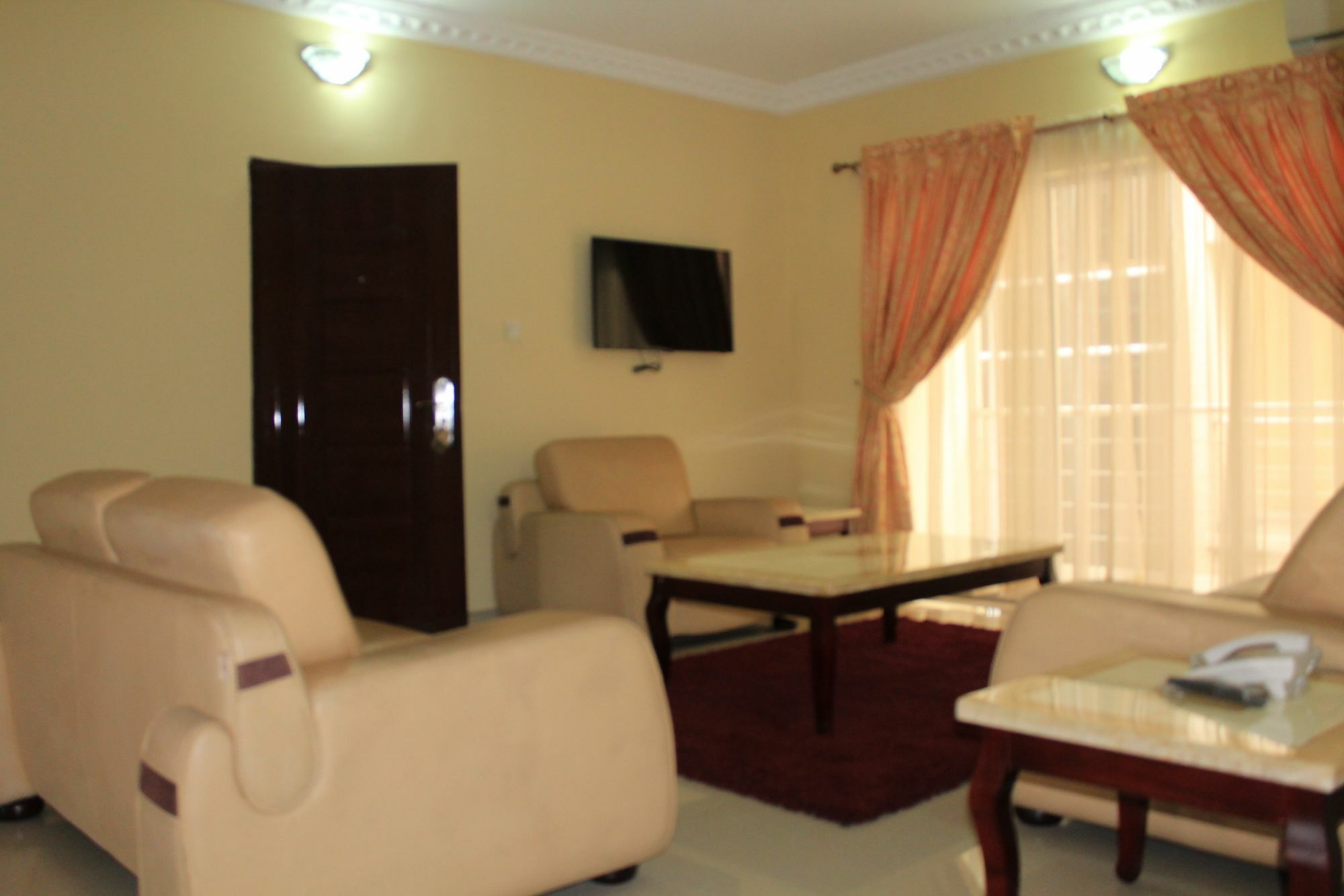 The Habitat Suites International Lagos Kültér fotó