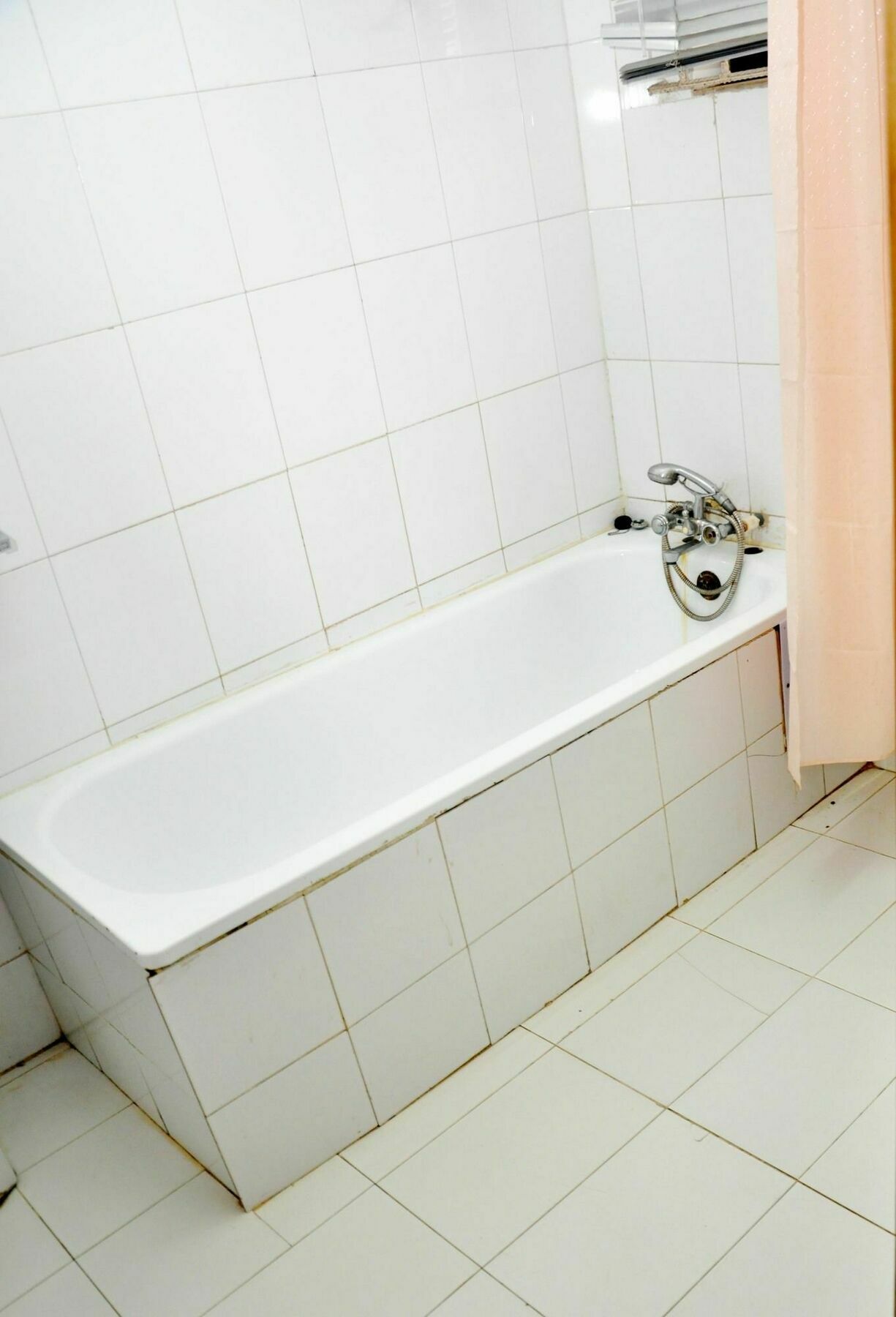 The Habitat Suites International Lagos Kültér fotó